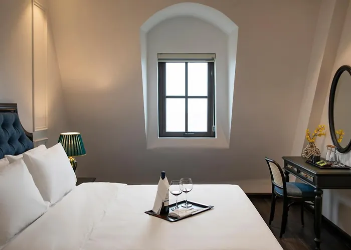 Ha Long Hotels