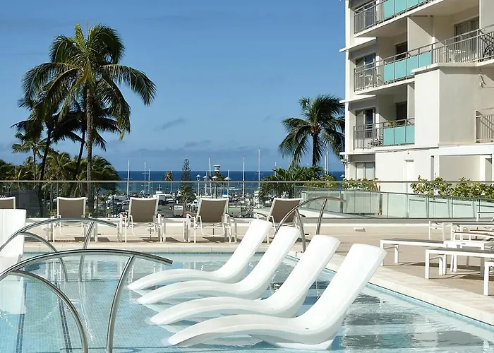 @ Marbella Lane Executive Suite, Steps To Beach Honolulu