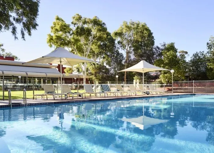 Yulara Hotels