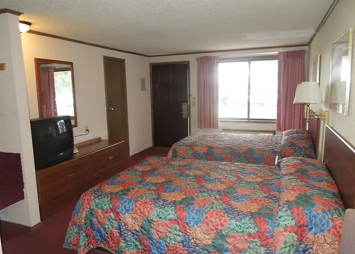 Bayshore Inn Port Clinton