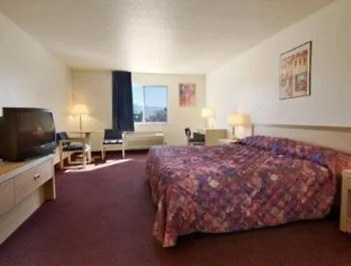 Super 8 Rio Rancho Hotel