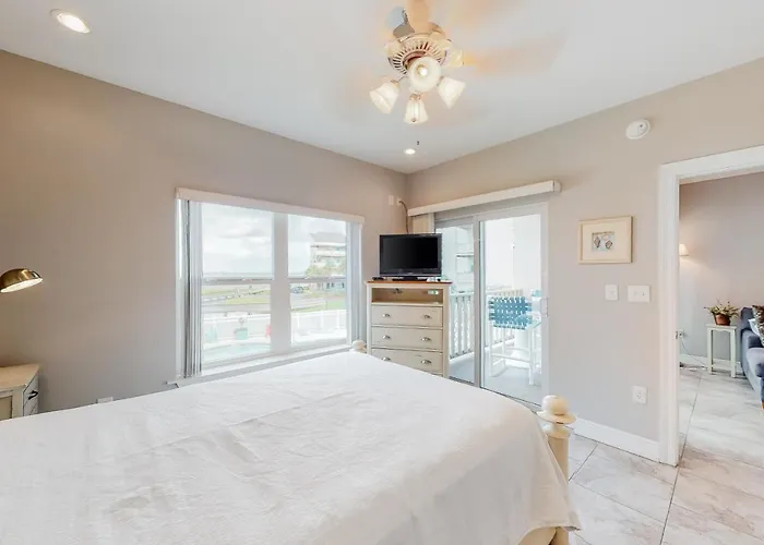 Baywatch G1 Apartment Pensacola Beach