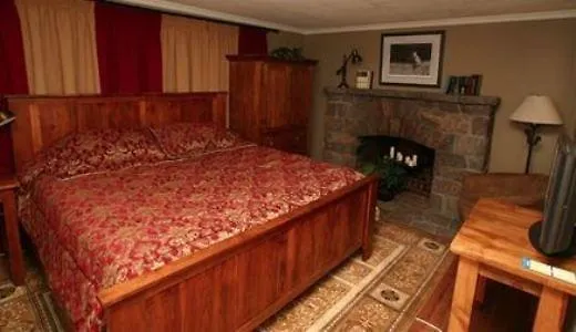 Parry Sound Hotels