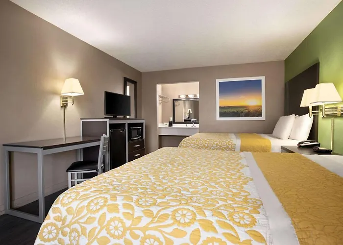 Days Inn By Wyndham Hardeeville/ I-95 State Line