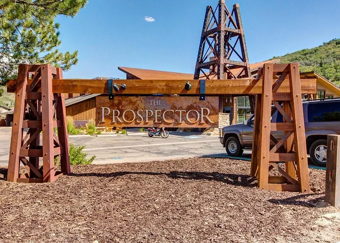 The Cubby At Prospector Hotel Park City
