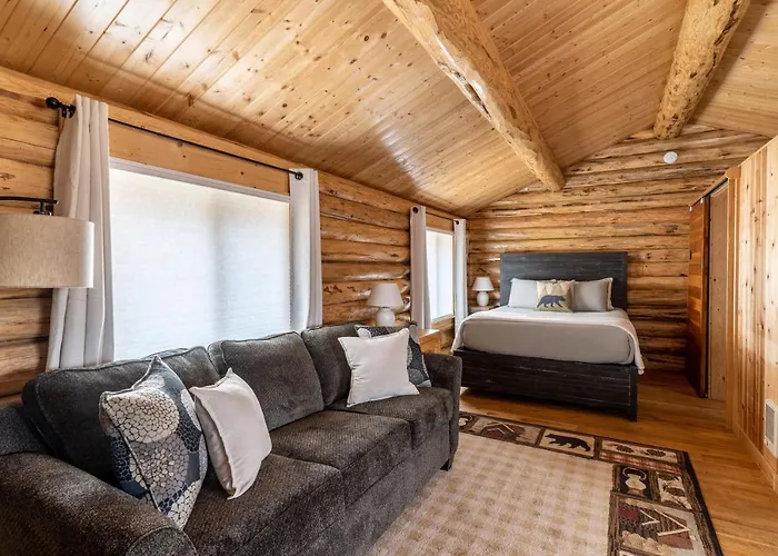Hidden Haven Cabin Hotel Columbia Falls