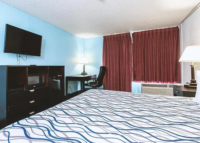 Sky-Palace Inn & Suites Wichita East