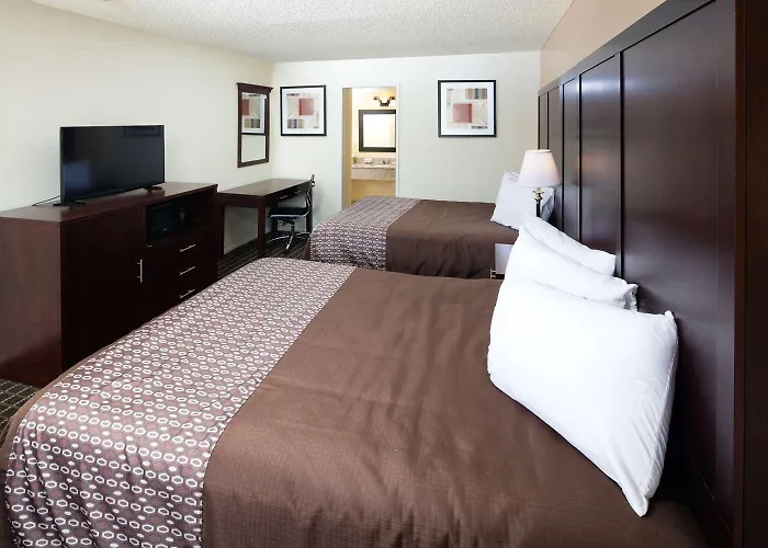 Red Lion Inn & Suites Redding