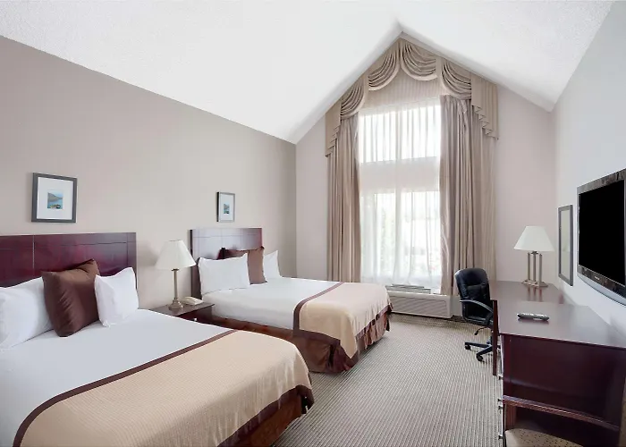Baymont By Wyndham Reno Hotel