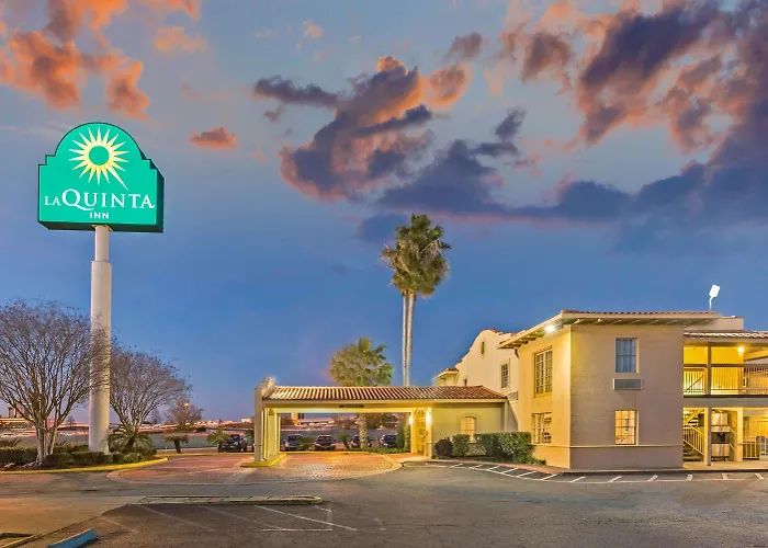 La Quinta Inn By Wyndham New Orleans Causeway Metairie