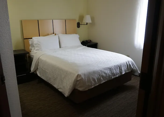 Candlewood Suites Tulsa Broken Arrow