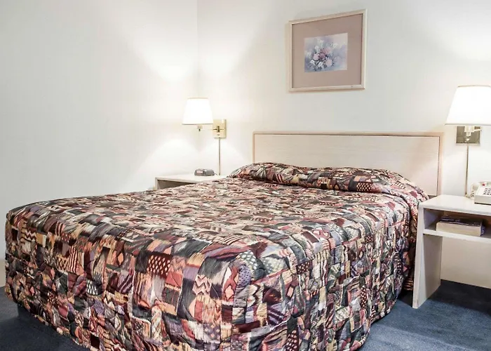 Rodeway Inn & Suites Spokane Valley