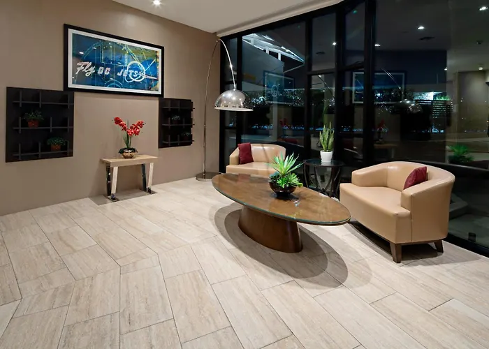 Holiday Inn Long Beach - Airport By Ihg