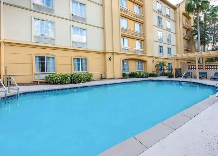 La Quinta By Wyndham Tampa Brandon Regency Park Hotel
