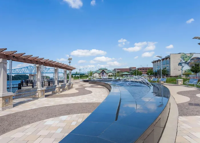 Super 8 By Wyndham Owensboro Hotel