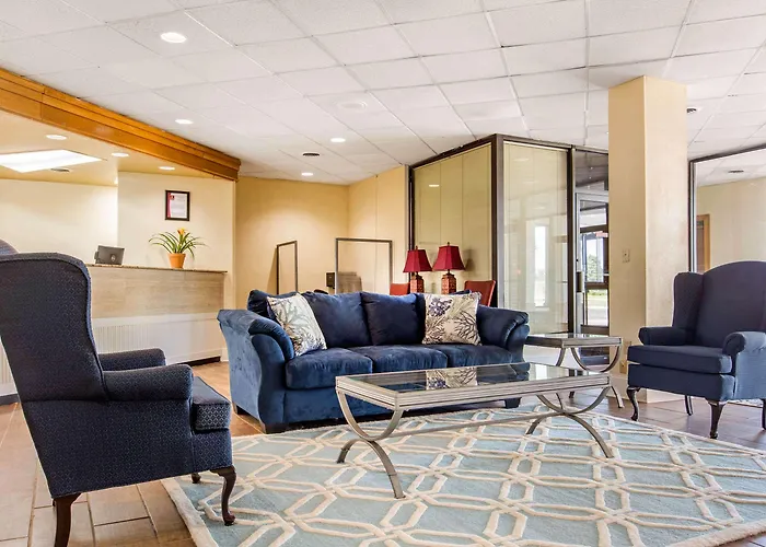 Ramada By Wyndham Santee I-95 Hotel