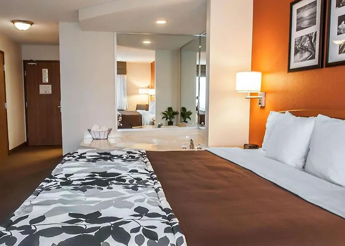 Sleep Inn & Suites Lake Of The Ozarks Camdenton