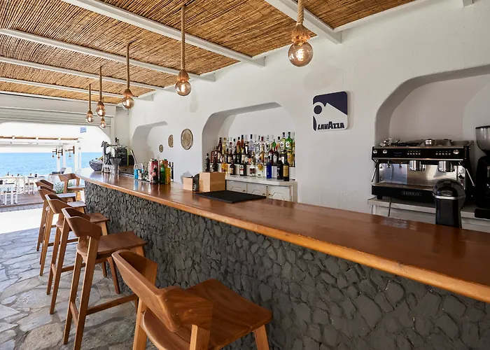 Kamari (Santorini) Hotels