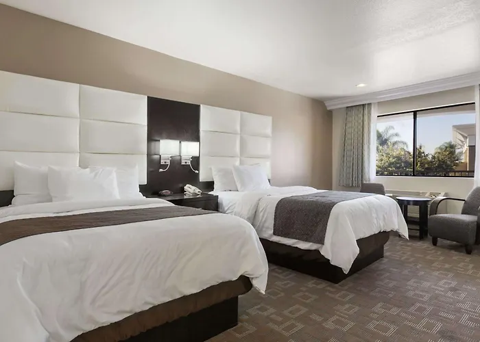 Days Inn By Wyndham Downey