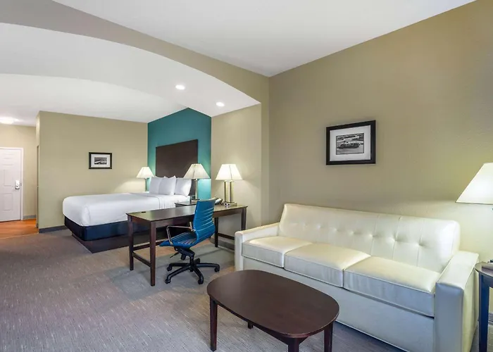 La Quinta By Wyndham Sebring Hotel