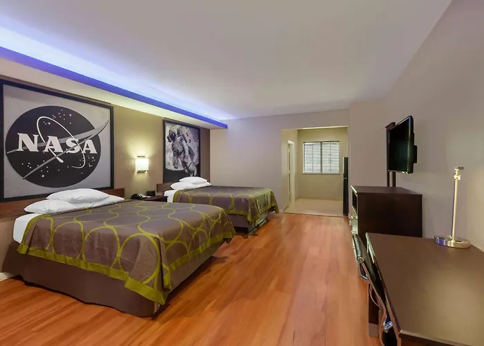 Super 8 By Wyndham Houston Northwest Cypress Hotel