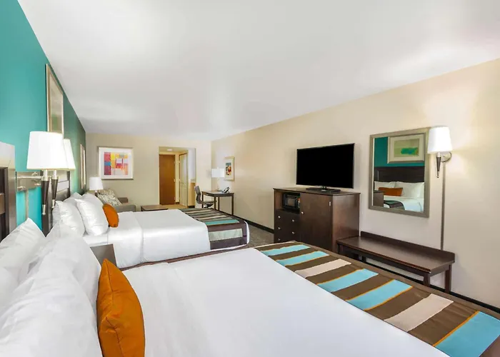 Wingate By Wyndham - St. George Hotel