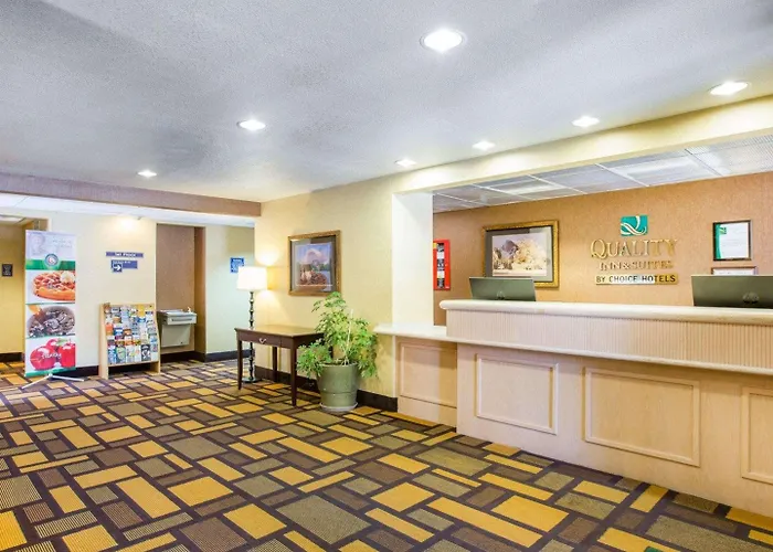 Quality Inn & Suites Weed