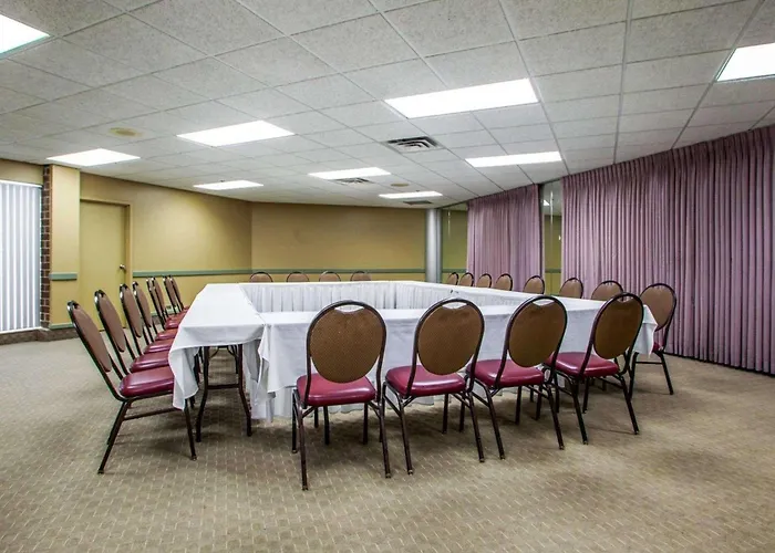 Quality Inn & Suites Orland Park - Chicago
