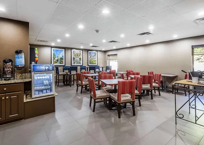 Comfort Inn & Suites Dalton West