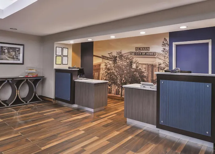 La Quinta By Wyndham Atlanta South - Newnan Hotel