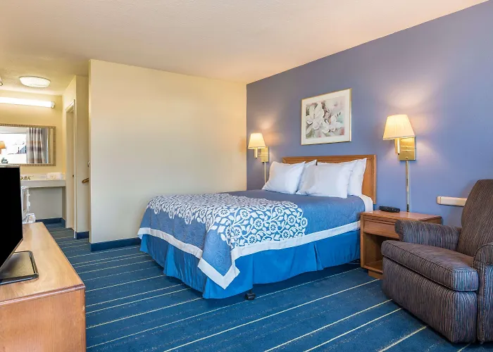 Days Inn By Wyndham South Hill
