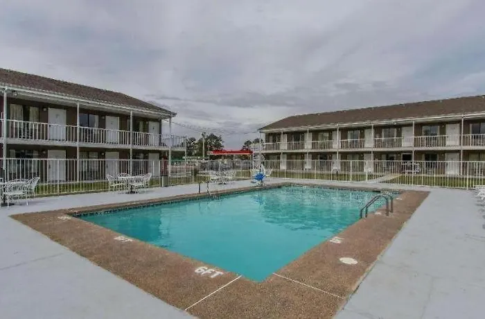 Rodeway Inn Jackson