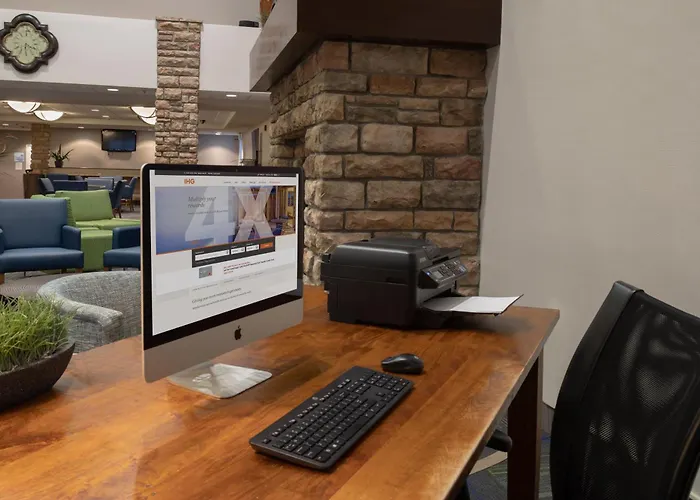 Holiday Inn Express Hotel & Suites Littleton By Ihg