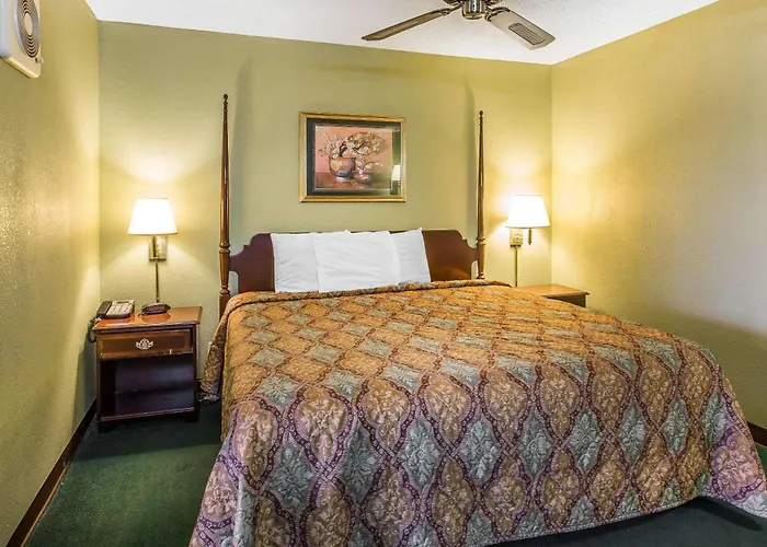 Rodeway Inn & Suites Smyrna - Nashville Area