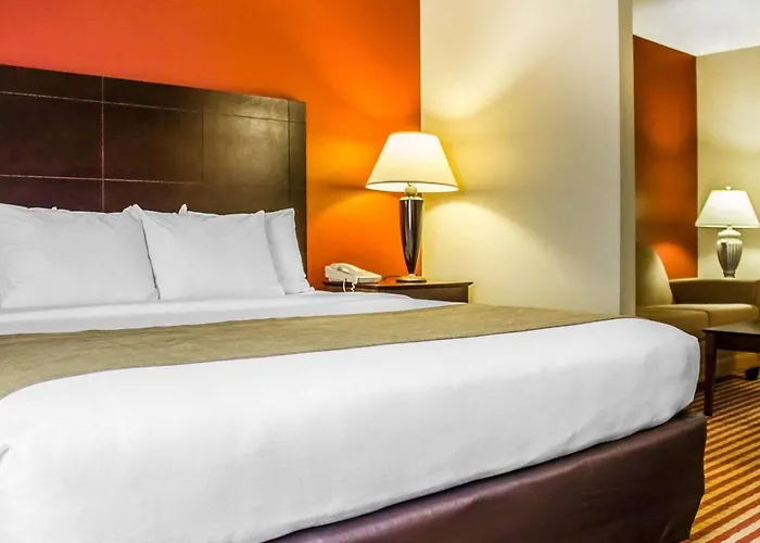 Comfort Inn & Suites Dayville