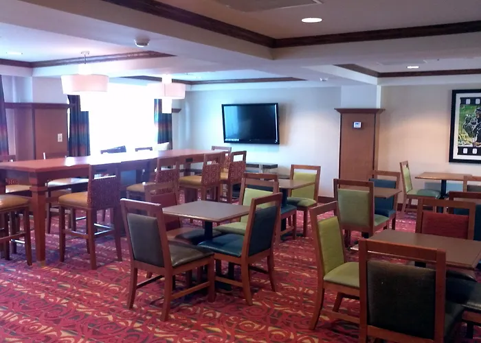 Holiday Inn Express & Suites Greenville By Ihg