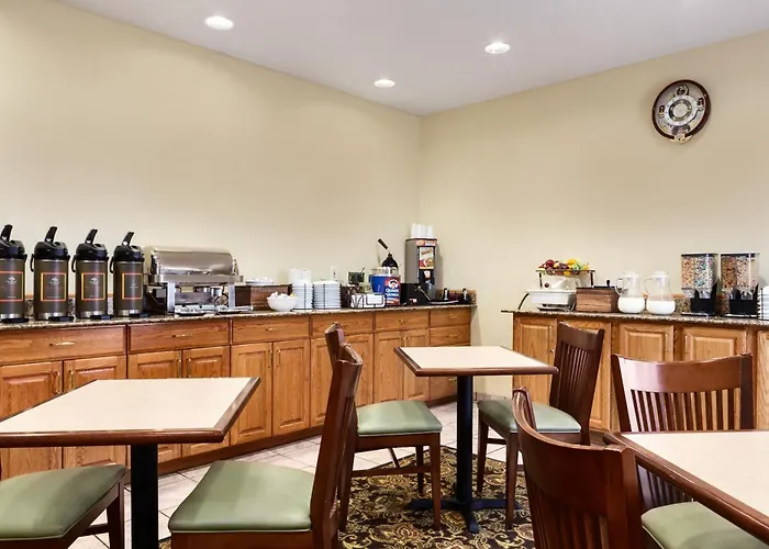 Country Inn & Suites By Radisson, Marion, Oh