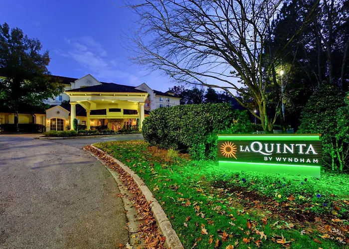 La Quinta By Wyndham Raleigh Crabtree Hotel