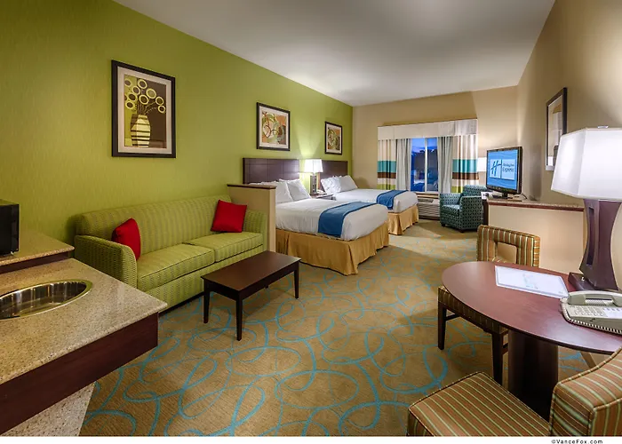 Hampton Inn & Suites Red Bluff