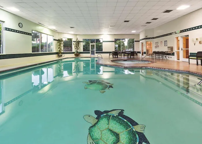 La Quinta By Wyndham Boise Towne Square Hotel
