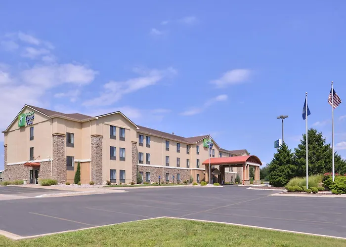 Holiday Inn Express & Suites Topeka West I-70 Wanamaker By Ihg