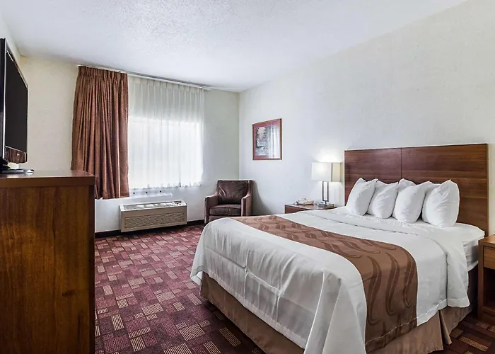 Econo Lodge Luverne I-90