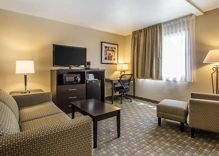 Quality Inn & Suites Decorah