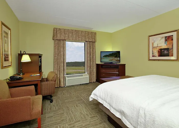 Hampton Inn & Suites Murray