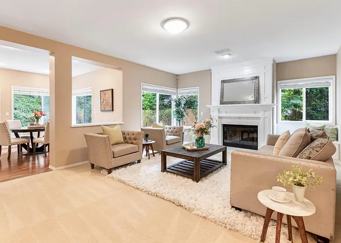 Upscale Beautiful House In Bellevue, Wa Hotel