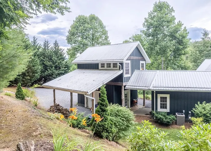 The Barn Villa Waynesville