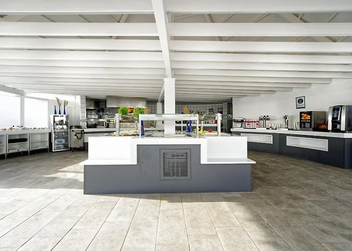 Playa Blanca (Lanzarote) Hotels