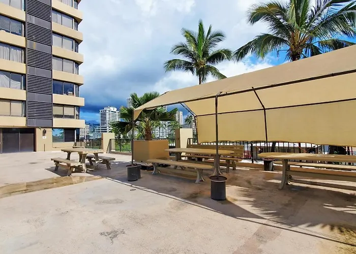 Waikiki Beach Modern Studio No Resort Fee Best Location Honolulu