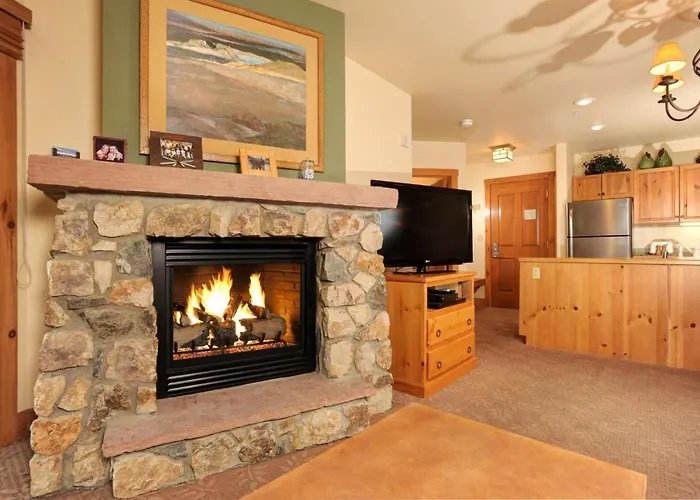 Expedition Station Condos By Vail Resorts Keystone
