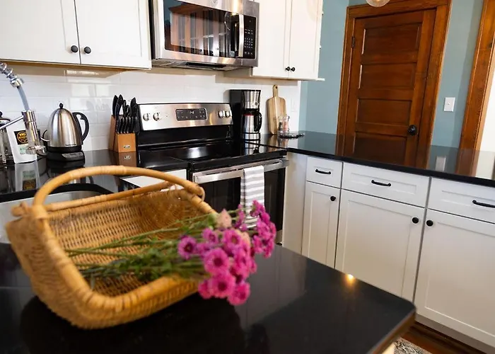 Parkway Suite At The Historic Winona House Roanoke